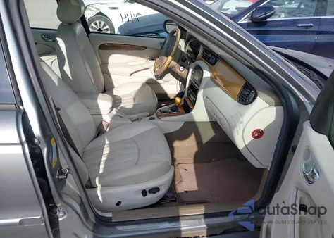 2003 Jaguar X-Type 2.5 из США, поврежденный, VIN SAJEA51D83XD19762